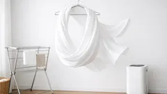 バスタオルが乾かないときに試したい、部屋干しでも速く乾く干し方のコツ